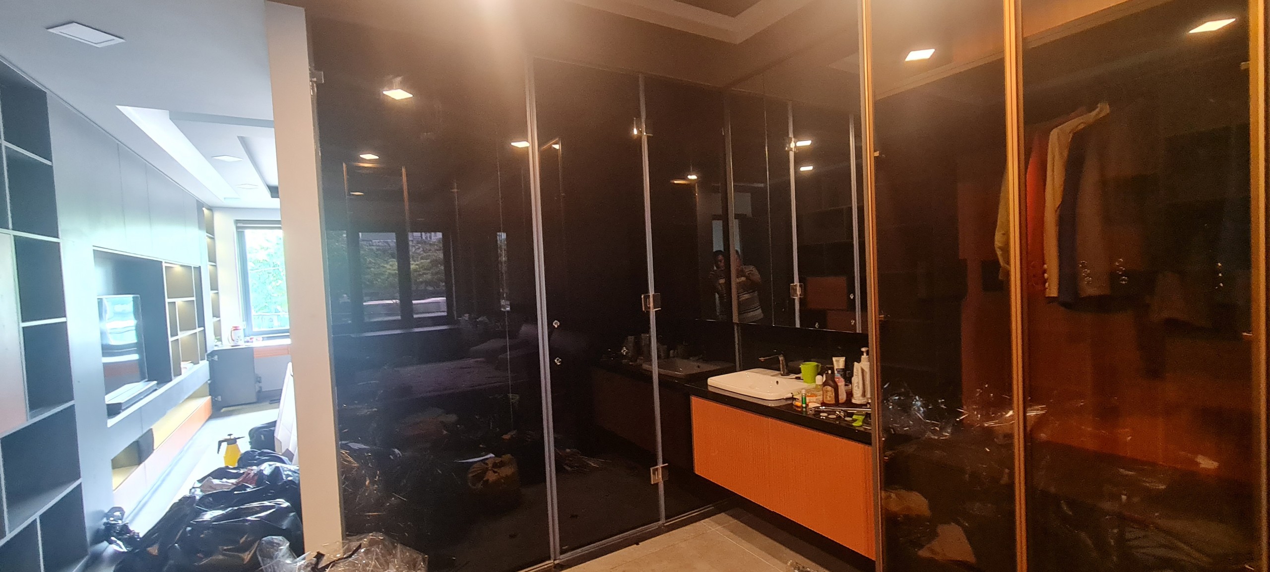 phim cách nhiệt phản quang dán kính nhà tắm