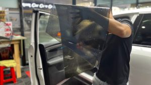 phim cách nhiệt dán kính xe hơi