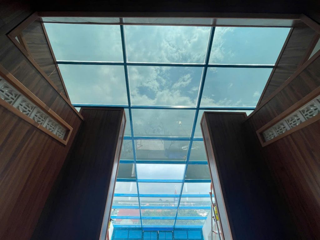 PHIM CÁCH NHIỆT NANO TECH film chống nắng dán mái giếng trời