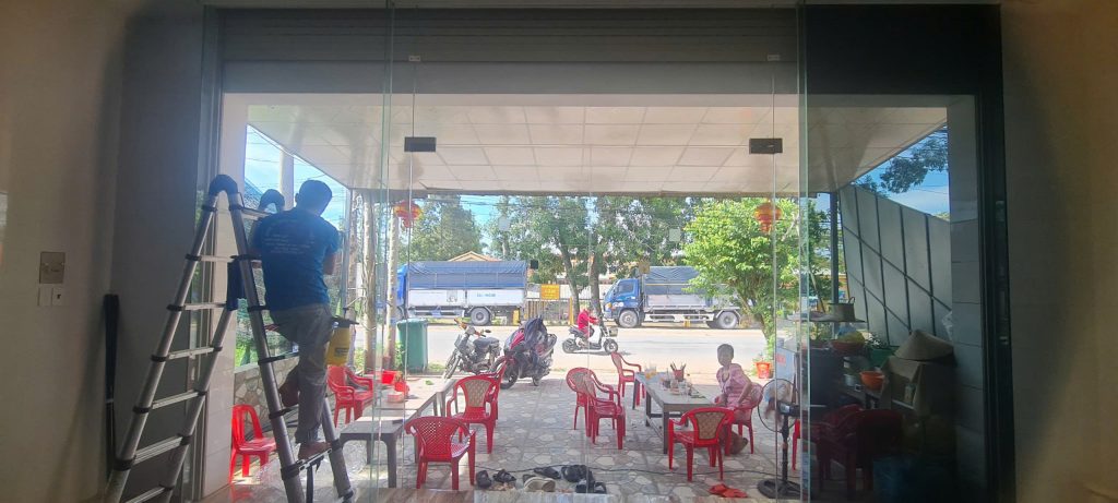 phim cách nhiệt dán kính chống nắng